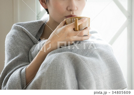 女性　ライフスタイル　リラックス 34805609