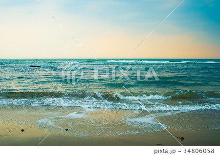 夕焼けの海 34806058