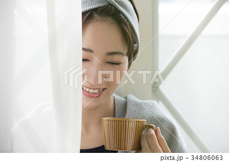 女性　ライフスタイル　リラックス 34806063