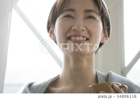 女性　ライフスタイル　リラックス 34806118