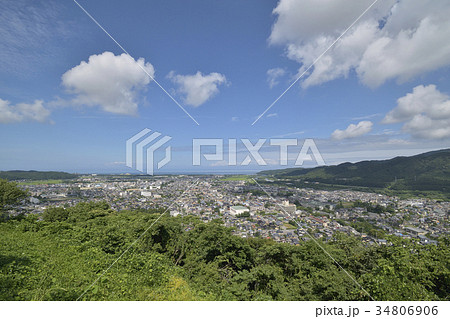 村上城から村上市街を望む 34806906
