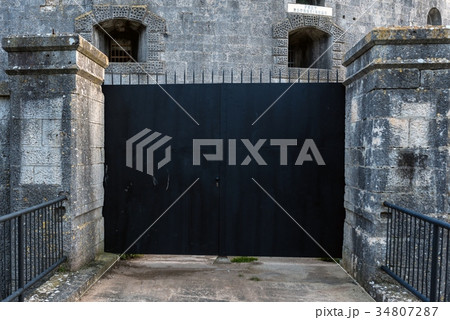 Old steel gate closeup photo 34807287