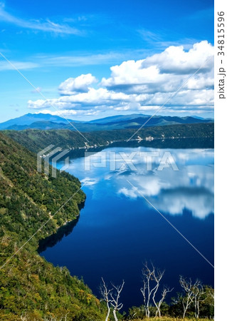 初秋の摩周湖　第三展望台　（北海道弟子屈町） 34815596