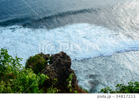 Cliff and sea along the coast of Bali, Indonesia 34817213