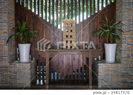 Inside of tea house in Chengdu, China 34817370