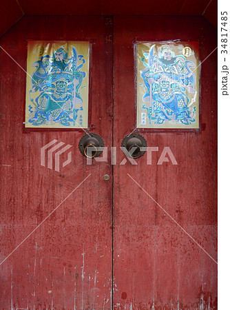 Traditional kind of old wooden door Traditional kind of old wooden door 34817485