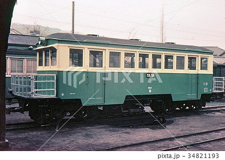昭和43年 井笠鉄道のディーゼルカー 廃線 岡山県の写真素材 [34821193