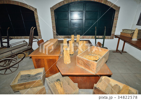 スペイン カタルーニャ コドルニウワイナリー スペイン カタルーニャ コドルニウワイナリー 34822578