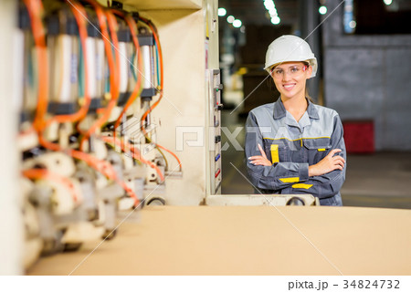 Paper mill factory worker Paper mill factory worker 34824732