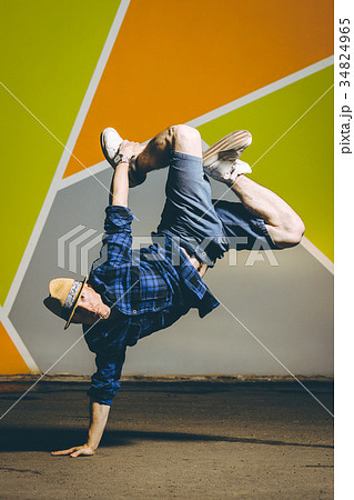 street dancer outside street dancer outside 34824965