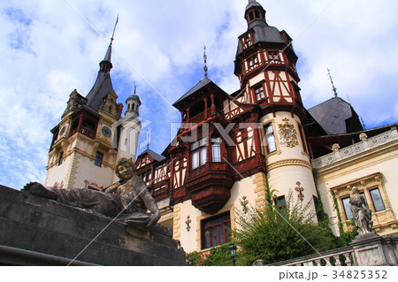 ペレシュ城（ルーマニア） 34825352