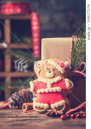 Christmas Decorations with Gingerbread cookies 34827574