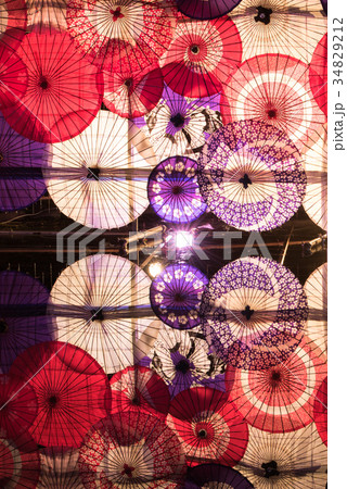 和傘のライトアップ 34829212