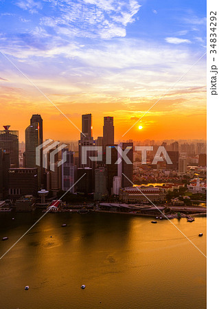 SINGAPORE - APRIL 14 2016 SINGAPORE - APRIL 14 2016 34834292