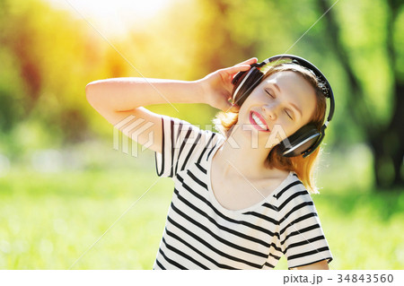 Sounds of nature 34843560