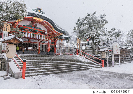 雪の伏見稲荷大社 34847607