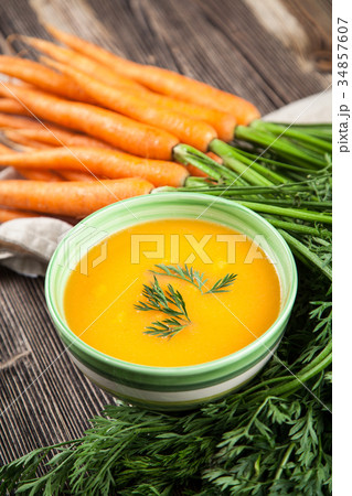 Carrot cream soup 34857607
