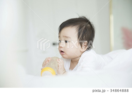 赤ちゃん 幼児 純粋な 34864888