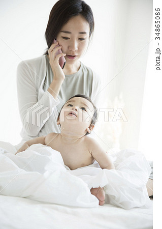 赤ちゃん 幼児 ママ 34865086