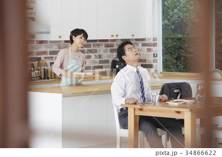 夫婦 サービング 給仕 34866622