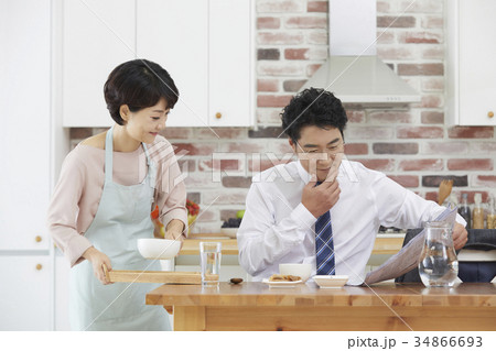 夫婦 サービング 給仕 34866693