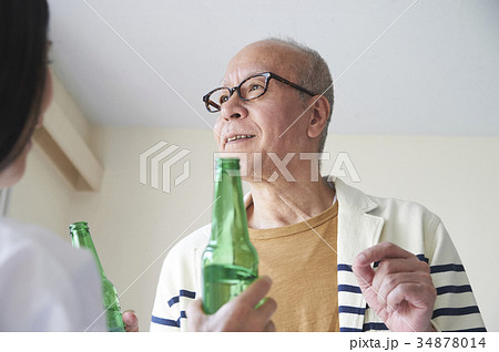 乾杯　シニア　カップル 34878014
