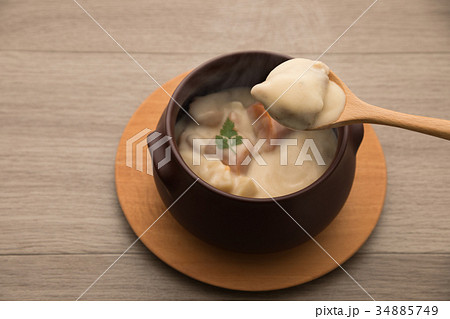 出来たてのクリームシチュー 出来たてのクリームシチュー 34885749