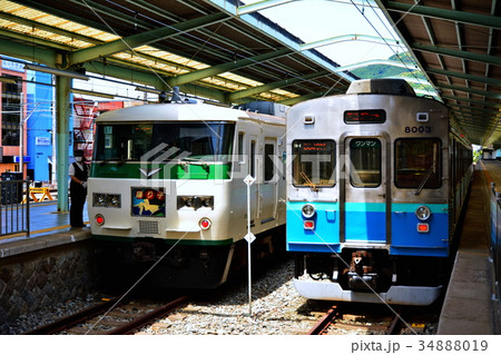 JR 185系 特急 踊り子 & 伊豆急行 8000系 普通列車 伊豆急下田 駅 (静岡県 南伊豆) JR 185系 特急 踊り子 & 伊豆急行 8000系 普通列車 伊豆急下田 駅 (静岡県 南伊豆) 34888019