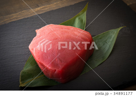tuna block for sashimi 34891177