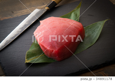 tuna block for sashimi 34891178