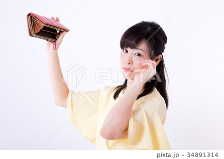 ミドル女性、お財布、空っぽ、困る 34891314