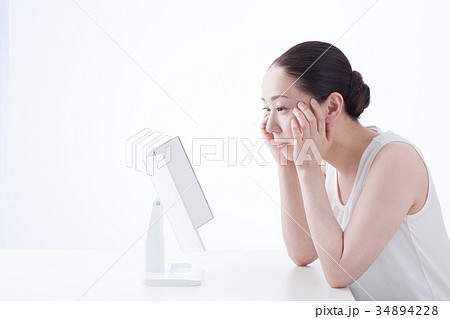 ビューティー　ミドル　シニア 34894228