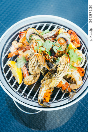 Mixed grilled seafood 34897136