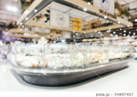 Abstract blur and defocused supermarket shopping in department store Abstract blur and defocused supermarket shopping in department store 34897407