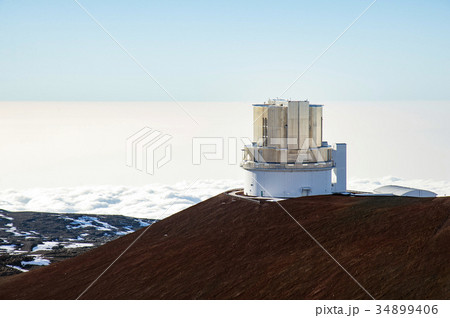 マウナケア山のすばる天体望遠鏡 34899406