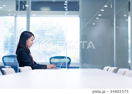 ビジネスウーマン　 34905575