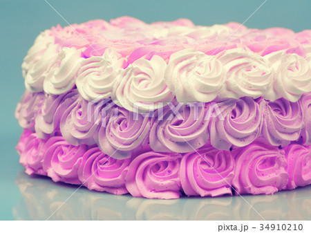 Festive ombre pink rose cream cake Festive ombre pink rose cream cake 34910210