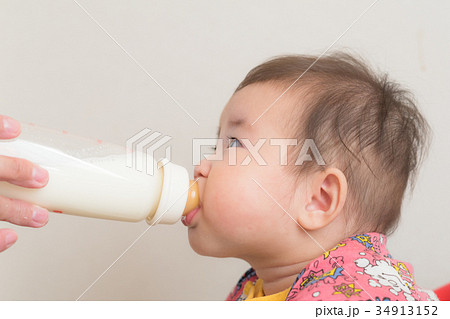 ベビー　赤ちゃん　新生児 34913152