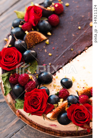 Chocolate and vanilla cakes halves in one 34921124