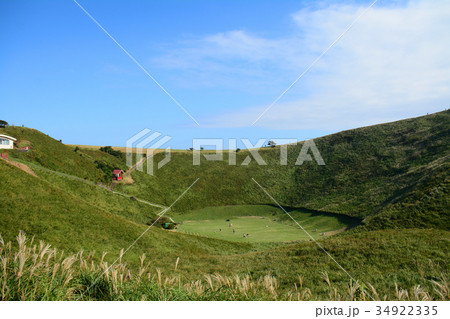 静岡県伊東市 大室山山頂 静岡県伊東市 大室山山頂 34922335