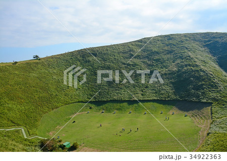 静岡県伊東市　大室山山頂 34922363