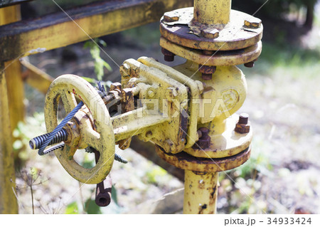 fragment of infrastructure to sending the gas 34933424