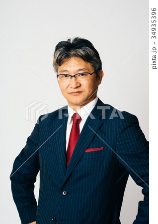 ビジネスマン　ミドル男性 34935396