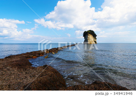 【石川県・観光名所】見附島（軍艦島） 34941946