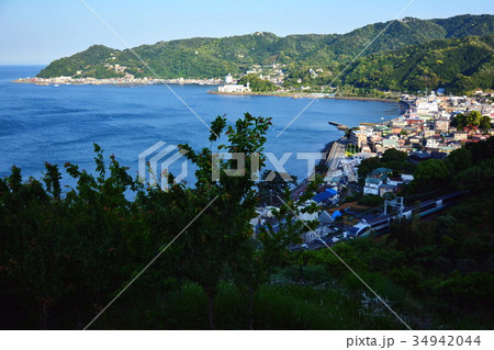 伊豆多賀 JR 251系 特急 スーパービュー踊り子 2017年5月 (静岡県 熱海市 上多賀) 伊豆多賀 JR 251系 特急 スーパービュー踊り子 2017年5月 (静岡県 熱海市 上多賀) 34942044