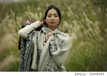 女性ポートレート ススキ 女性ポートレート ススキ 34946004