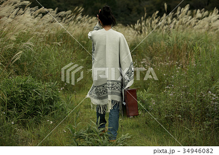 女性　女子旅　一人旅　 34946082
