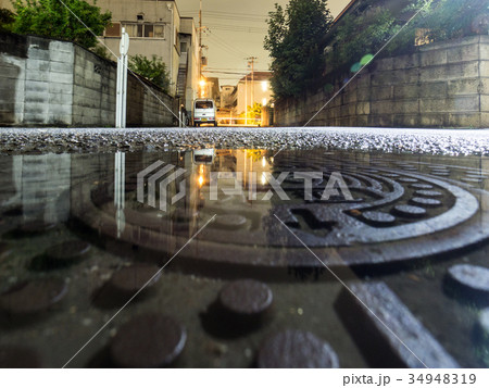 水たまりの向こう側(水たまりふれくしょん) 水たまりの向こう側(水たまりふれくしょん) 34948319