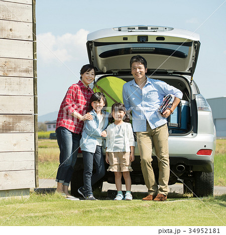 家族 ドライブ ピクニック アウトドア イメージ 家族 ドライブ ピクニック アウトドア イメージ 34952181