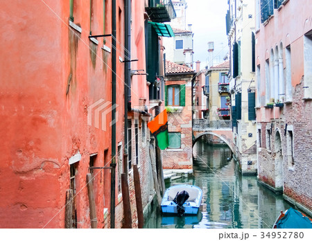 Classical picture of the venetian canals with Classical picture of the venetian canals with 34952780